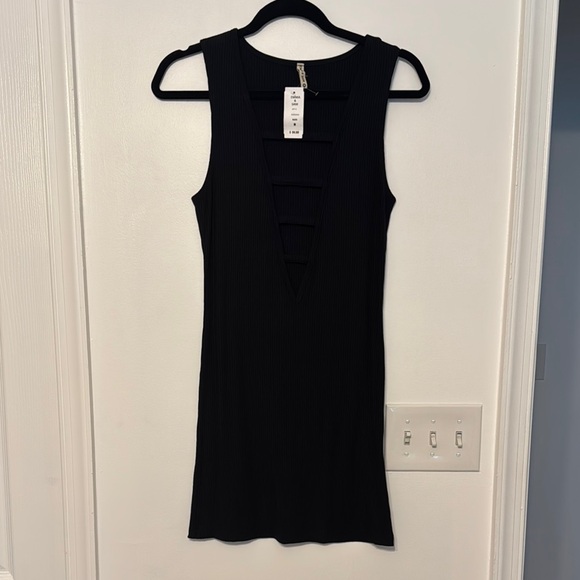 LF Emma & Sam Deep V Ladder Front Ribbed Mini Dress - Picture 3 of 8